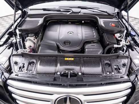 New 2026 Mercedes-Benz GLS 450 4MATIC image 32