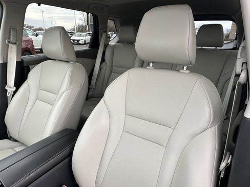 Certified 2023 Nissan Rogue SV w/ SV Premium Package image 27