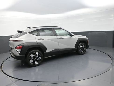 Used 2025 Hyundai Kona SEL AWD/4WD image 8