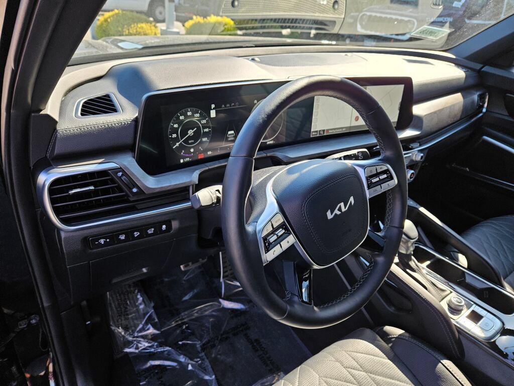 Used 2025 Kia Telluride SX X-Line AWD/4WD image 19