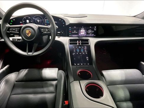 Used 2022 Porsche Taycan 4 Cross Turismo image 18