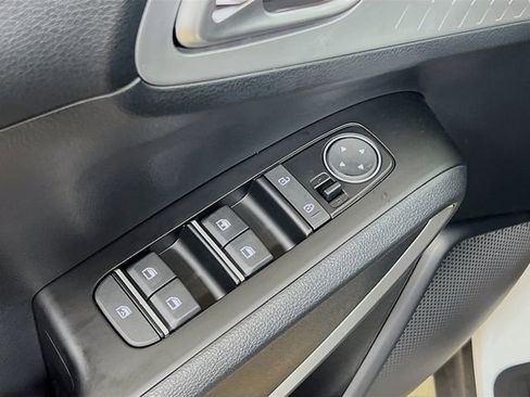 New 2025 Kia Soul LX image 17