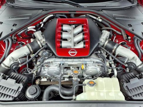 Certified 2023 Nissan GT-R NISMO w/ Floor Mat Package AWD/4WD image 9