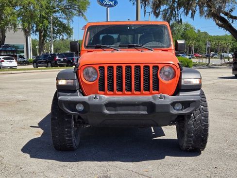 Used 2020 Jeep Gladiator Sport w/ Quick Order Package 24S image 2