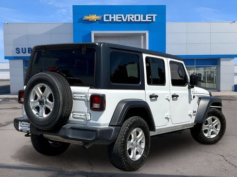 Used 2019 Jeep Wrangler Unlimited Sport S AWD/4WD image 4