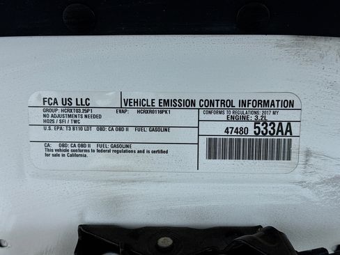 Used 2017 Jeep Cherokee Overland image 21