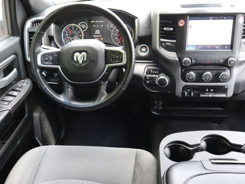 Used 2024 RAM 2500 Big Horn AWD/4WD image 18