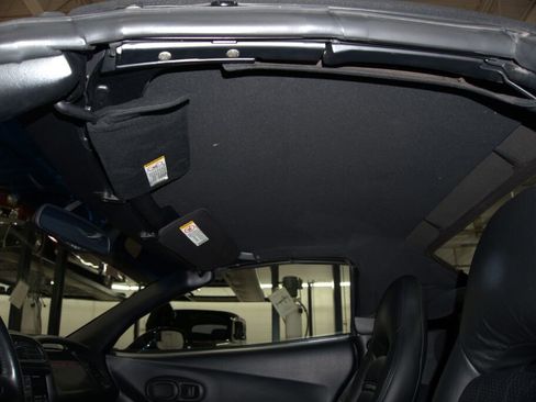 Used 2002 Chevrolet Corvette w/ Preferred Equipment Group2 image 38