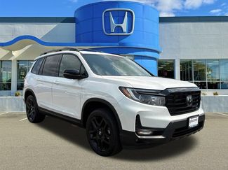 Used 2025 Honda Passport Black Edition video 1