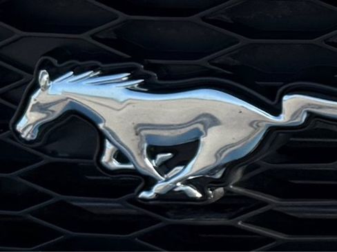 Used 2006 Ford Mustang GT RWD image 9