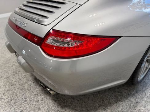 Used 2009 Porsche 911 Carrera 4S AWD/4WD image 40
