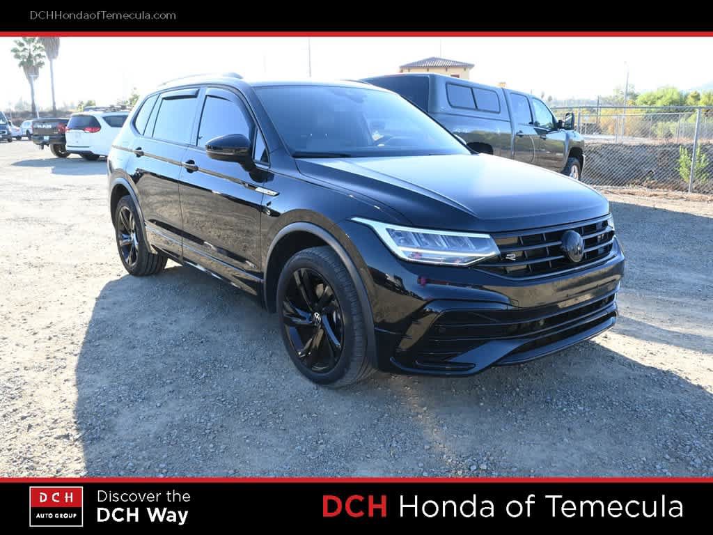 Used 2024 Volkswagen Tiguan SE R-Line FWD image 3