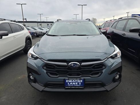 Used 2024 Subaru Crosstrek 2.0i Premium image 2