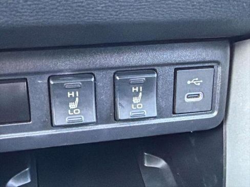 Certified 2024 Toyota Corolla Cross XSE image 23