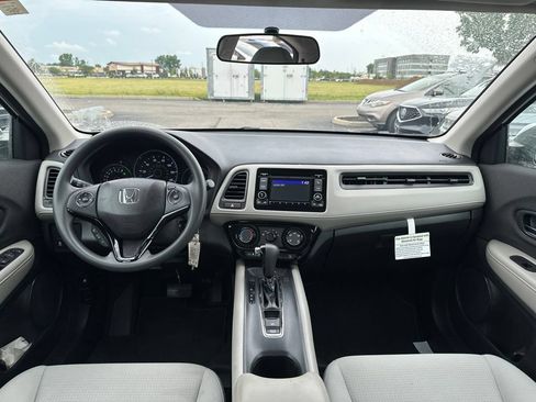 Used 2021 Honda HR-V LX image 17