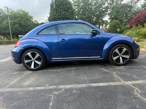 Used 2014 Volkswagen Beetle R-Line FWD image 4