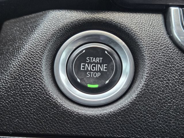 Used 2024 Chevrolet Colorado Trail Boss w/ Advanced Trailering Package AWD/4WD image 21