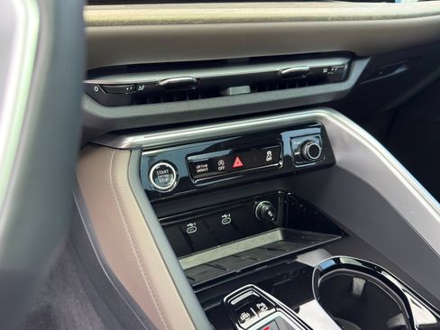 Certified 2025 Audi Q5 Premium w/ Premium Plus AWD/4WD image 17