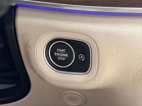 Used 2022 Mercedes-Benz GLS 450 4MATIC image 34