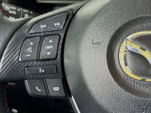 Used 2016 MAZDA MAZDA3 i Grand Touring image 13