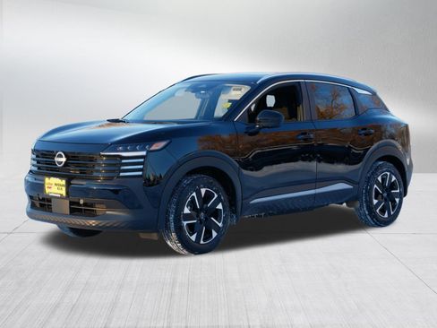 Certified 2025 Nissan Kicks SV w/ SV Premium Package image 3