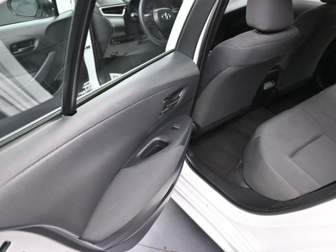 Used 2023 Toyota Corolla LE image 21