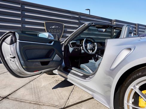 Used 2024 Porsche 911 Turbo S image 27