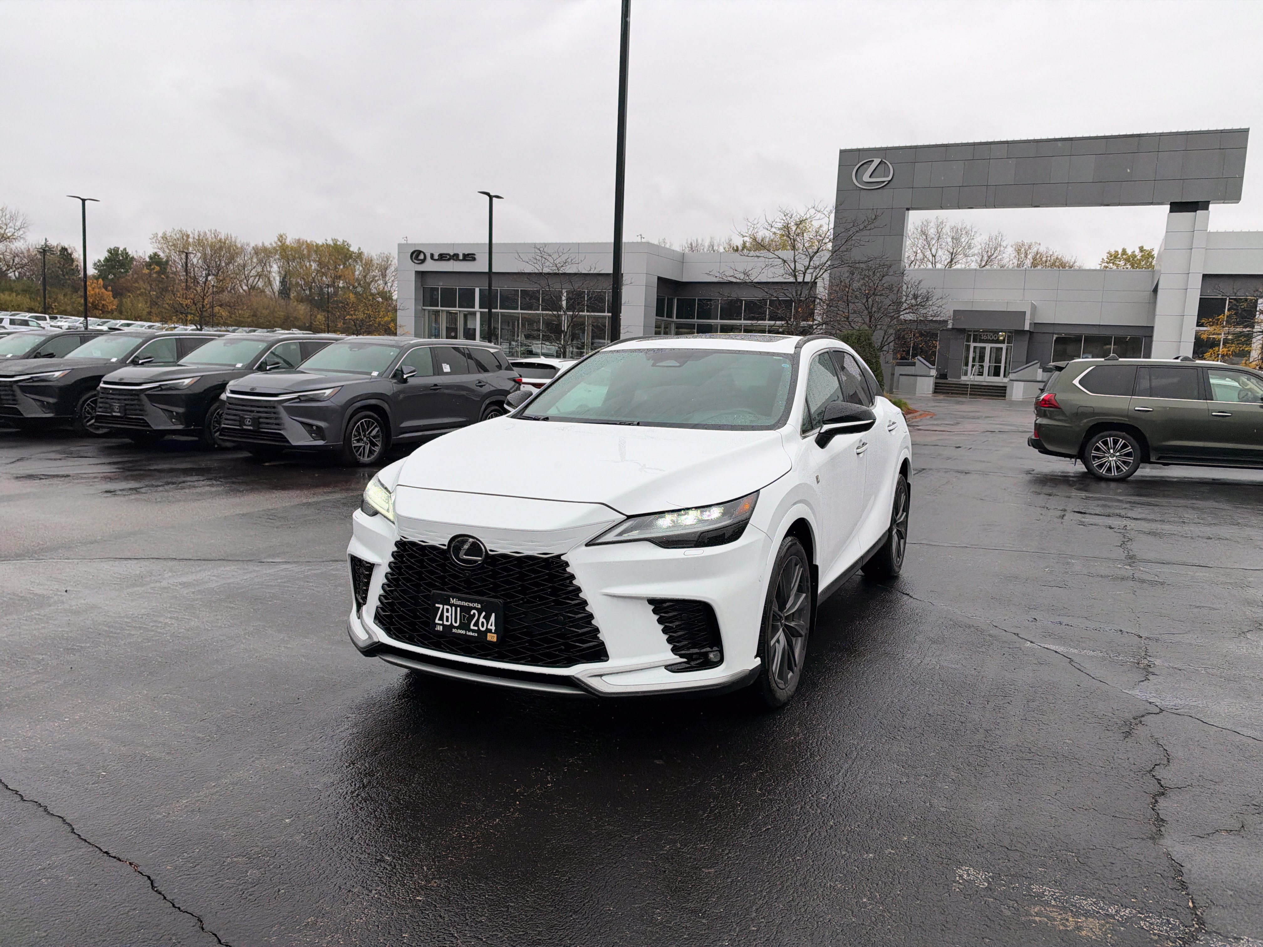 Used 2024 Lexus RX 350 F Sport w/ Convenience Package AWD/4WD image 9