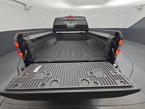 Used 2024 Nissan Frontier SV w/ Technology Package image 37