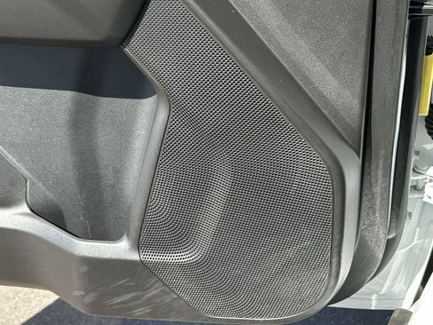 Used 2025 GMC Canyon Elevation RWD image 24