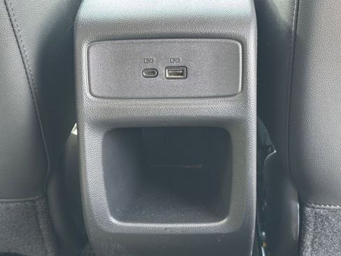 Used 2025 Chevrolet Trax LT w/ LT Convenience Package image 22