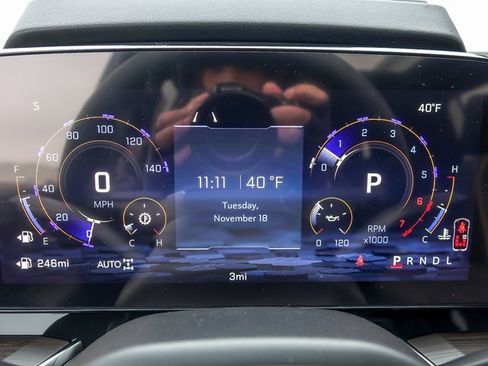 New 2026 Chevrolet Suburban Premier image 25