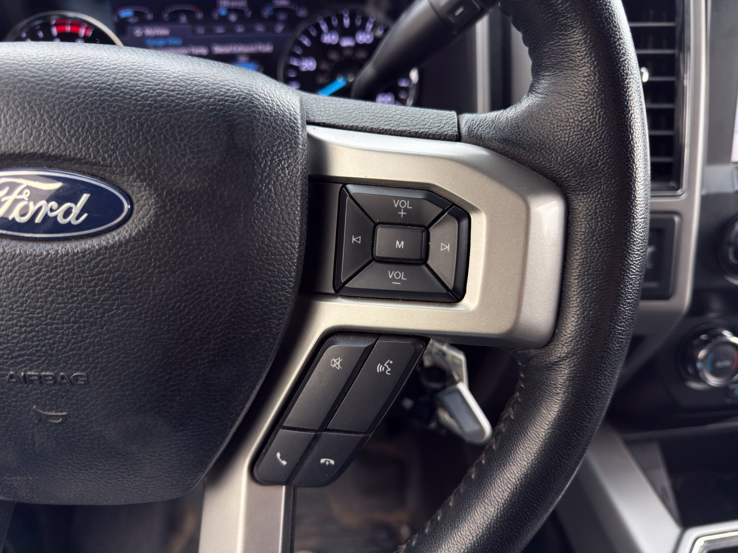 Used 2020 Ford F250 Lariat AWD/4WD image 12