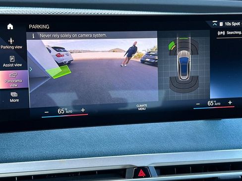 Used 2023 BMW iX xDrive50 w/ Sport Package image 22