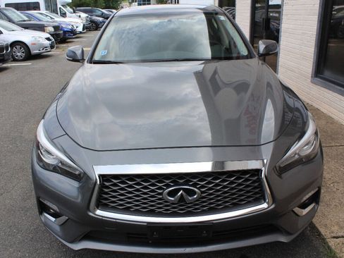 Used 2019 INFINITI Q50 Luxe w/ Essential Package (3.0T Luxe) image 2
