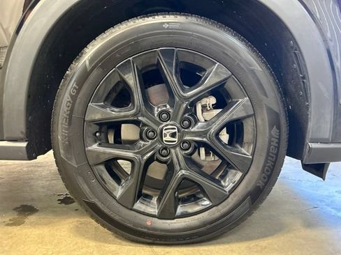 Certified 2025 Honda HR-V Sport image 12
