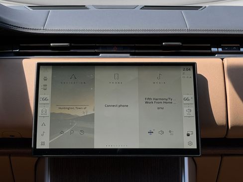 New 2026 Land Rover Range Rover Long Wheelbase SE AWD/4WD image 14