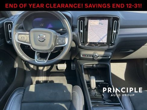 Certified 2021 Volvo XC40 P8 Recharge w/ Advanced Package image 18