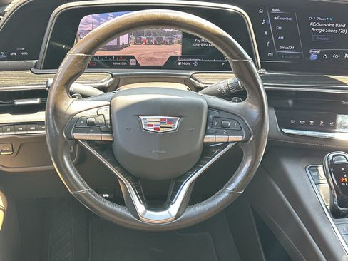 Used 2021 Cadillac Escalade ESV Premium Luxury AWD/4WD image 26
