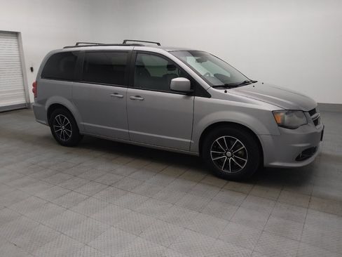 Used 2018 Dodge Grand Caravan GT FWD image 11