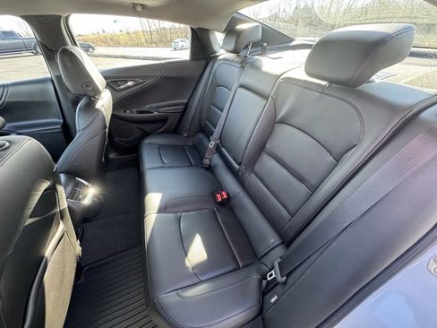 Used 2017 Chevrolet Malibu Premier w/ Premier Sun and Wheel Package image 12