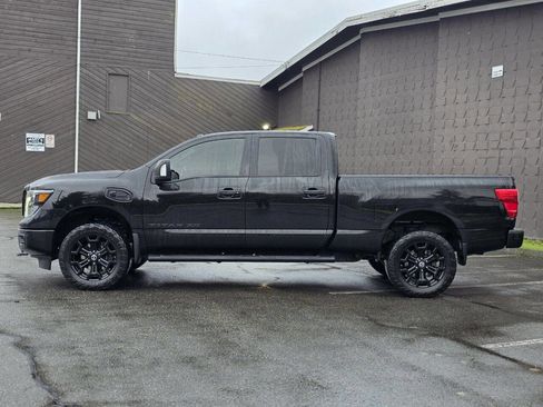 Used 2018 Nissan Titan SL w/ Midnight Edition image 21