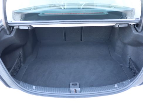 Used 2019 Mercedes-Benz C 300 Sedan image 32