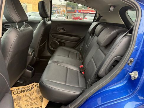 Used 2019 Honda HR-V Touring image 9