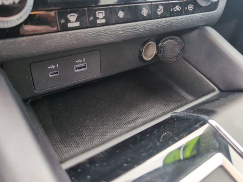 Used 2024 Mitsubishi Outlander ES image 23