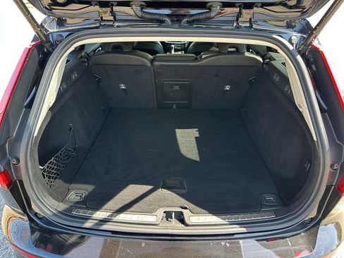 Used 2021 Volvo V60 T5 Cross Country AWD/4WD image 32