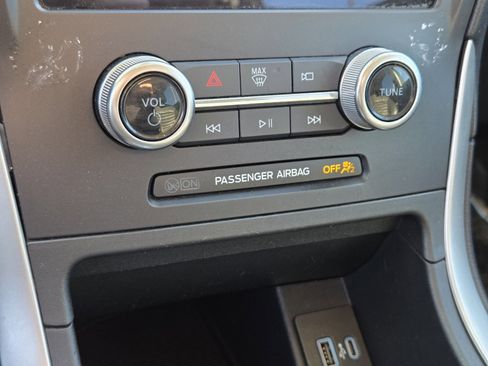 Certified 2024 Ford Edge SEL image 22