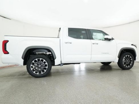 New 2026 Toyota Tundra Limited AWD/4WD image 9