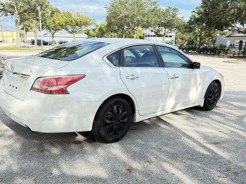 Used 2015 Nissan Altima 2.5 S w/ Power Driver Seat Package FWD image 6