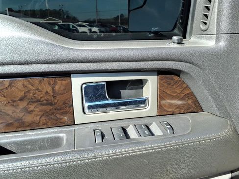 Used 2013 Ford F150 Platinum image 6